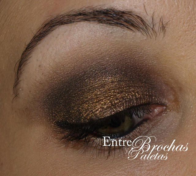 Look probando Fyrinnae – Entre brochas y paletas | Blog de belleza