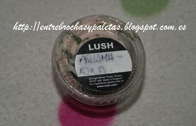 Aqua marina de Lush  – Entre brochas y paletas | Blog de belleza