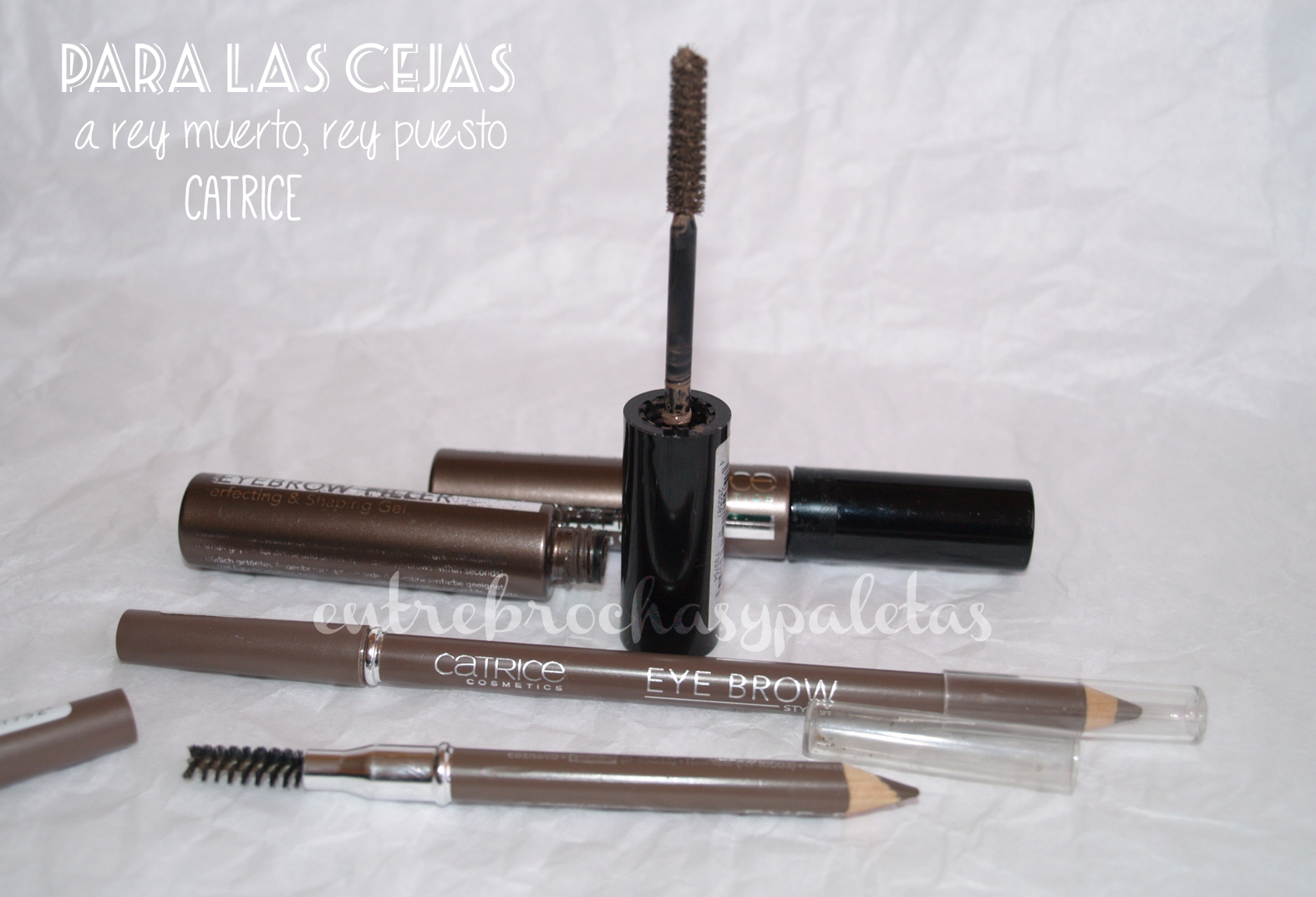 Lápiz y fijador de cejas de Catrice – Entre brochas y paletas | Blog de belleza