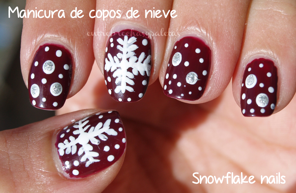 Manicura copos de nieve | Snowflake nails tutorial – Entre brochas y paletas | Blog de belleza