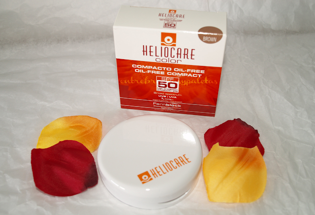 Compacto oil free de Heliocare spf50 – Entre brochas y paletas | Blog de belleza