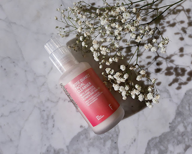 Limpiadora facial rose quartz de Freshly Cosmetics – Entre brochas y paletas | Blog de belleza