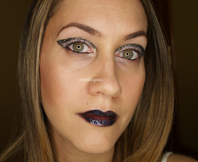 Maquillaje con glitter negro – Entre brochas y paletas | Blog de belleza