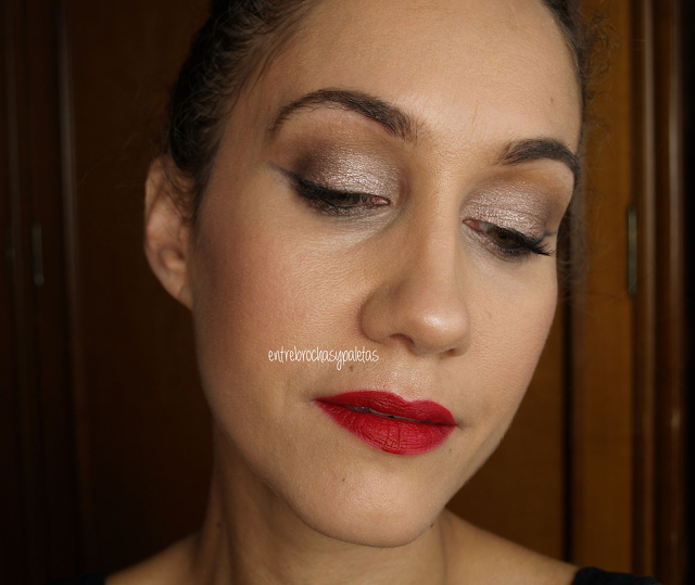 Maquillaje Naked y labios rojos – Entre brochas y paletas | Blog de belleza