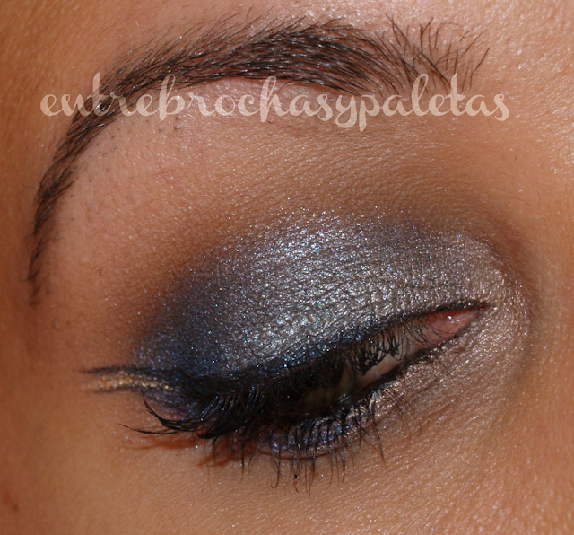 Maquillaje navidad azul y gris – Entre brochas y paletas | Blog de belleza