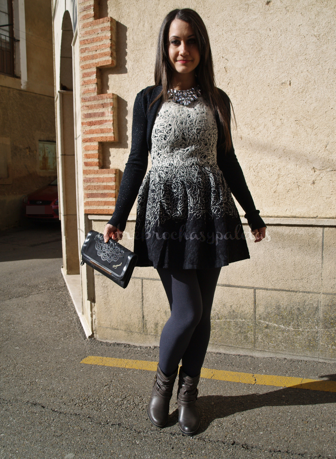 Vestido de Oasap + Bolso de Desigual – Entre brochas y paletas | Blog de belleza